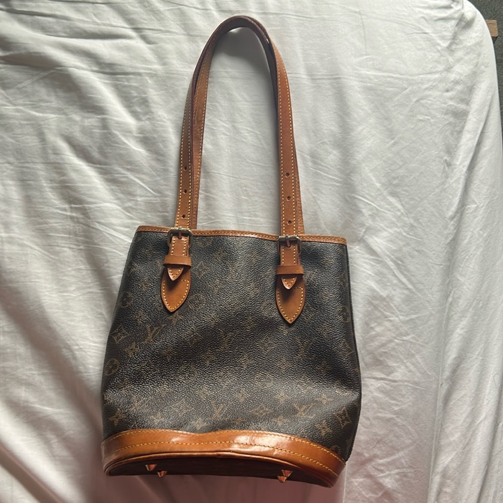 Vintage 90’s Louis Vuitton Monogram Petit Bucket Bag